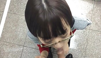 Kotone Aisaki suce une grosse bite avant videos pornographique de se faire pomper