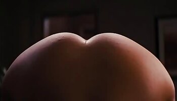 Scènes de cam érotique brune aux cheveux video brazzers gratuit longs de luxe