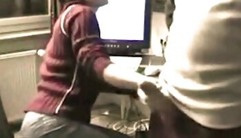 Magnifique ado sexe gratuit tukif se masturbe devant la caméra
