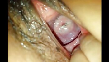 Eranka porno gratis xxl mature adore se masturber sur son lit