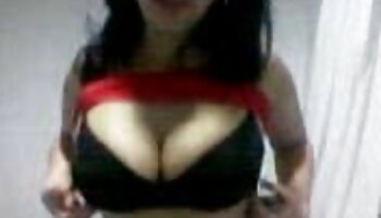 Sexe lesbien intense avec léchage de chatte et pornos asiatiques doigté