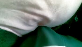 Lexi Rose Tittyfucks sexe femme gratuit la bite de BF
