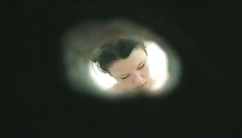Mia Li est le meilleur petit moyen pour Karlo de se film porno jeune gay défouler