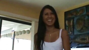 Lilian Stone offre à son fan films x arabe un lap dance et la baise de sa vie